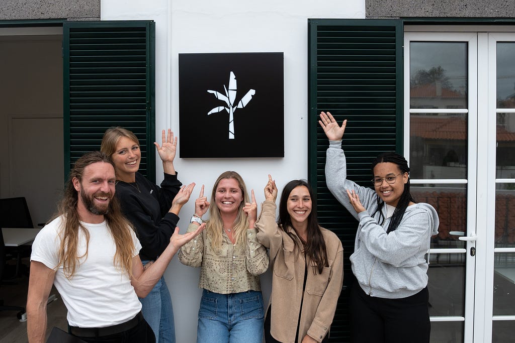 Madeira Friends slogan and logo