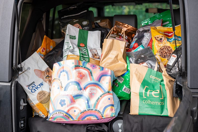 Madeira Friends Donates Pet Supplies to Shelters For Christmas 2024