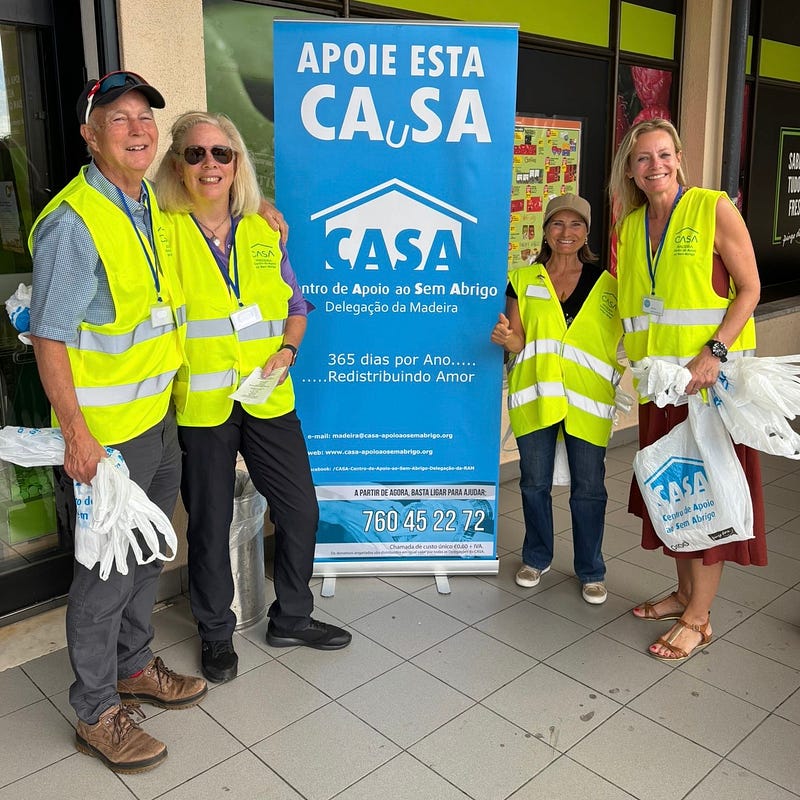 Madeira Friends join CASA for food drive at Pingo Doce