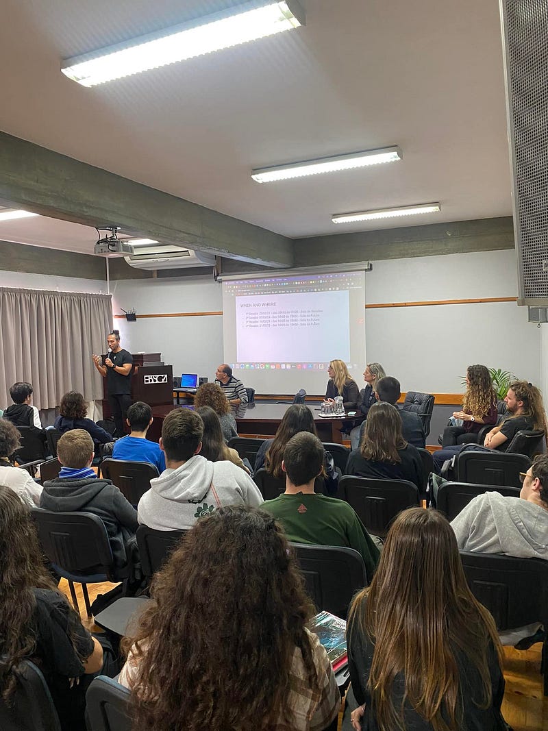 Madeira Friends Launch a Pilot Project for Schools — Giving Back Through Digital Skills